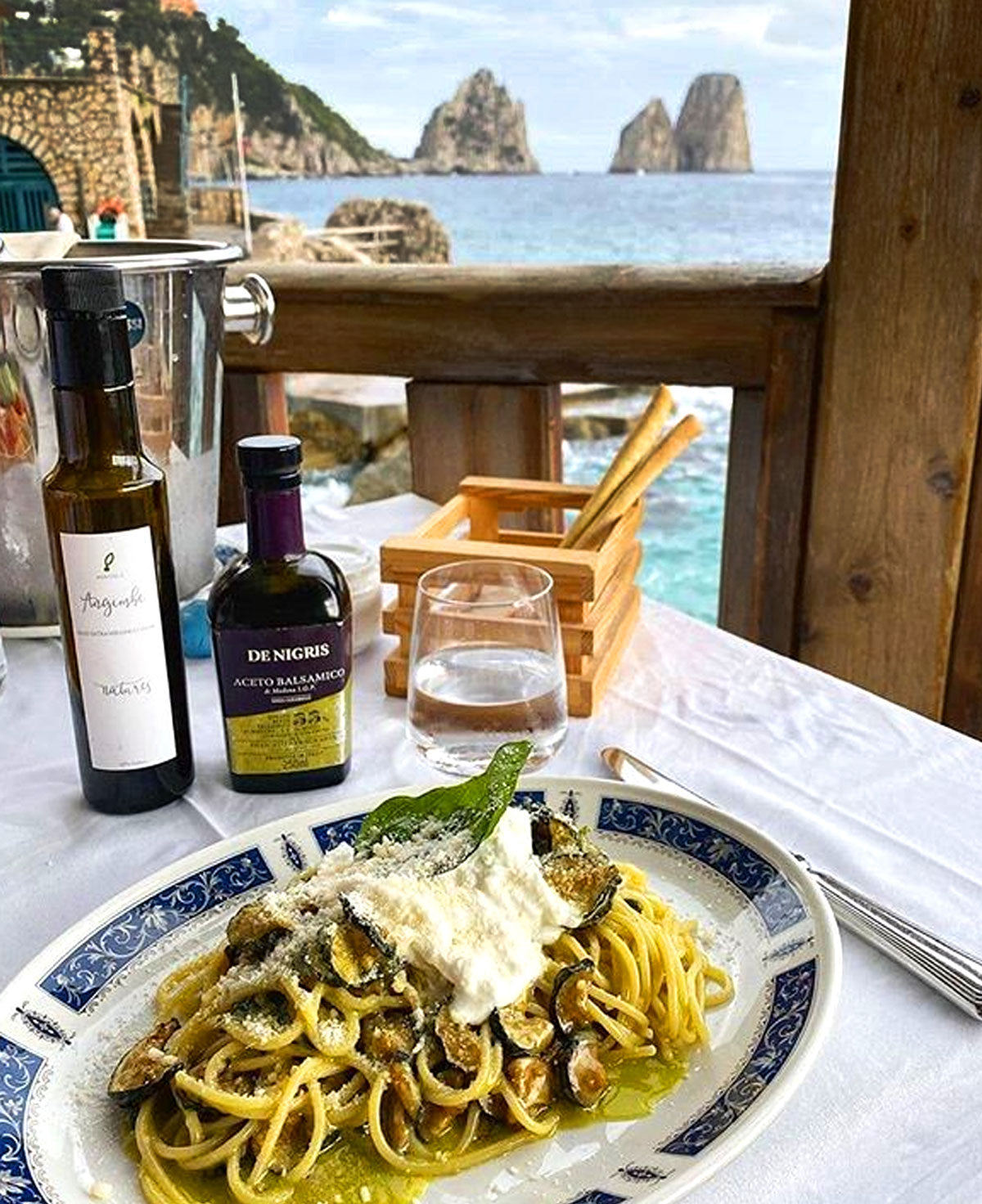 Olio Nocellara del Belice Natures Bio di Angimbe sulla pasta